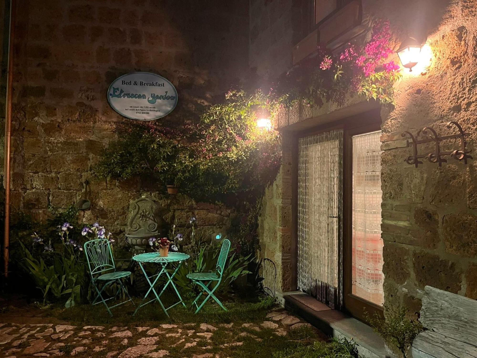 B&B Etruscan Garden Sutri Exteriör bild