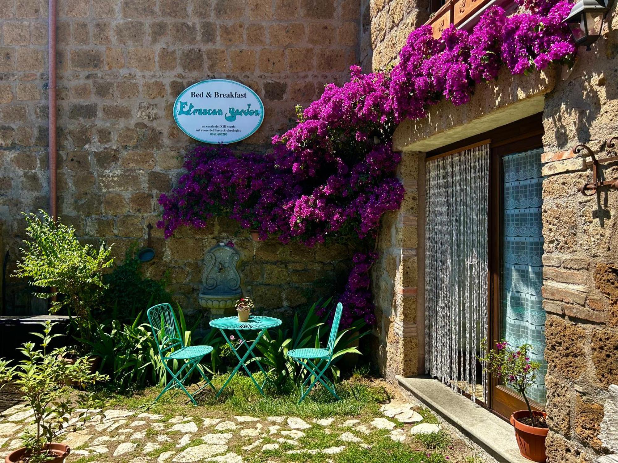 B&B Etruscan Garden Sutri Exteriör bild